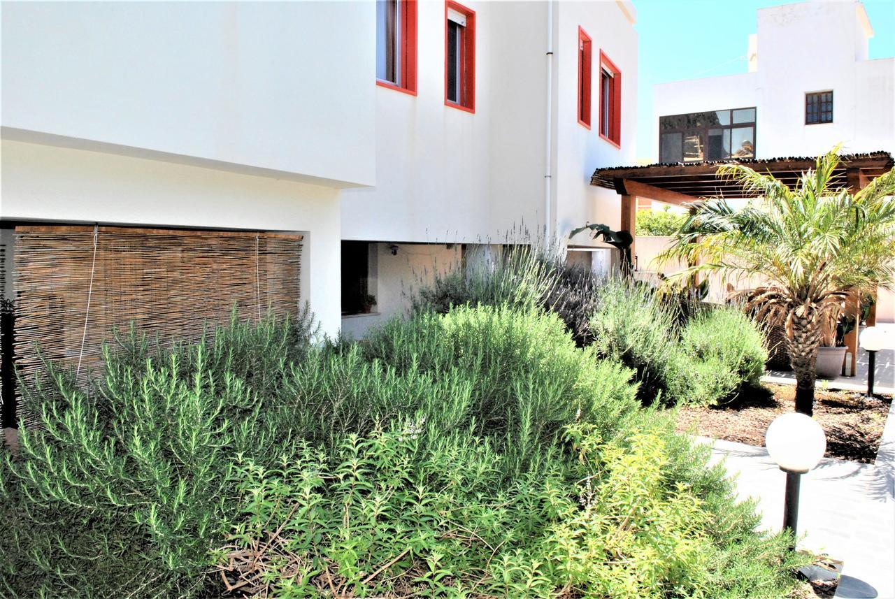 Il Rifugio Di Hazel Bed and Breakfast San Vito Lo Capo Exteriör bild